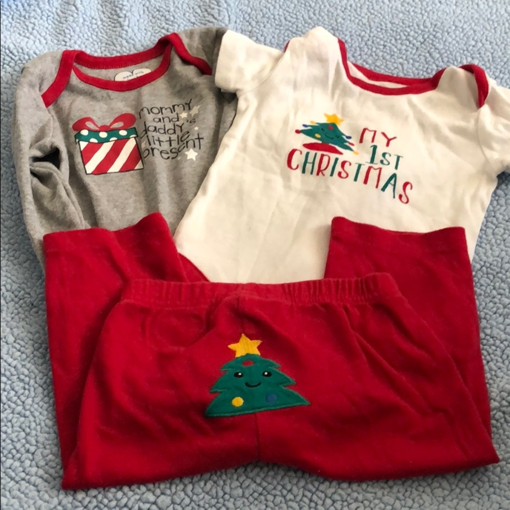 Children’s Place 6-9 month Christmas outfit